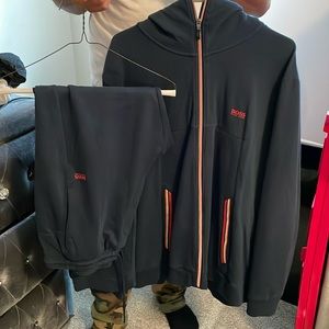 Hugo Boss 3x fits like a 2x